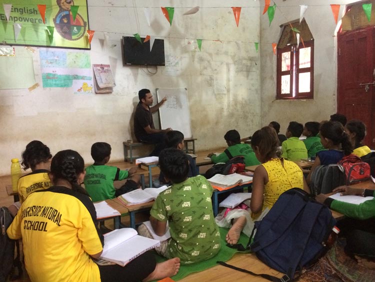 Daan Utsav - Joy of Giving atRiverside Natural School class